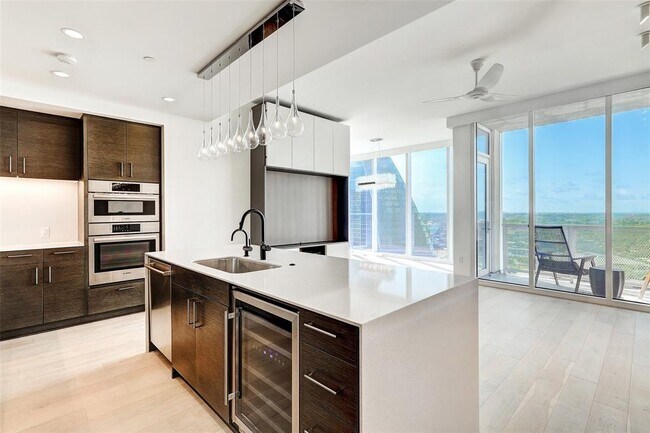 Foto del edificio - 301 West Ave