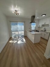 Building Photo - 1601-1801 E 15th Street