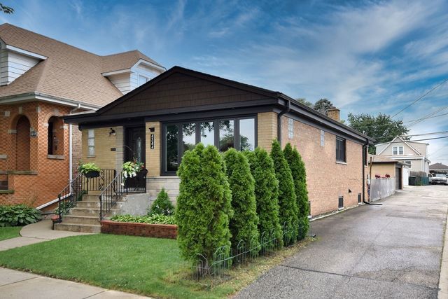 Building Photo - 4344 N Newland Ave