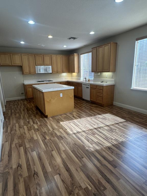 Foto del edificio - 2734 Ledgestone Ln