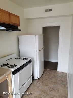 Foto del edificio - 3309 Liberty Heights Ave