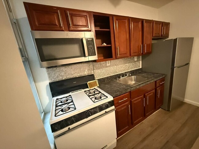 Foto del edificio - 92 Fountain Ave