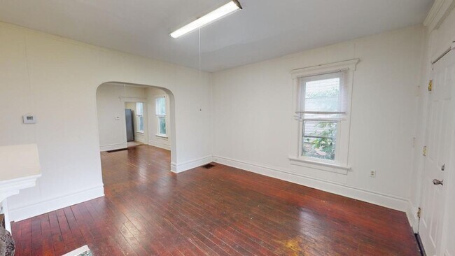 Building Photo - 46-48 West Blake Avenue