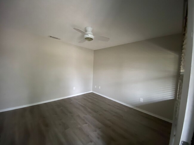 Foto del edificio - 2 Bedroom 1 Bath upstairs unit in Orlando ...