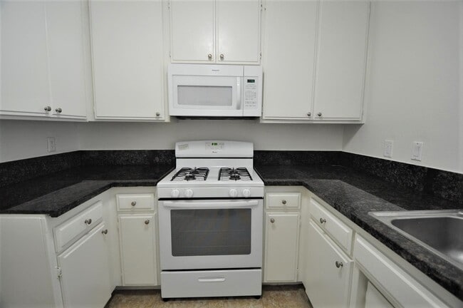 Foto del edificio - 12249 Oxnard St