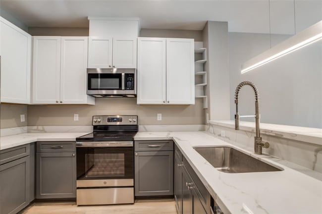 Foto del edificio - 5262 Ella Blvd