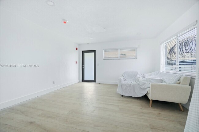Foto del edificio - 2209 SW 61st Ave