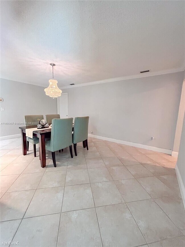 Building Photo - 5 br, 2 bath House - 11762 NW 26th Ct