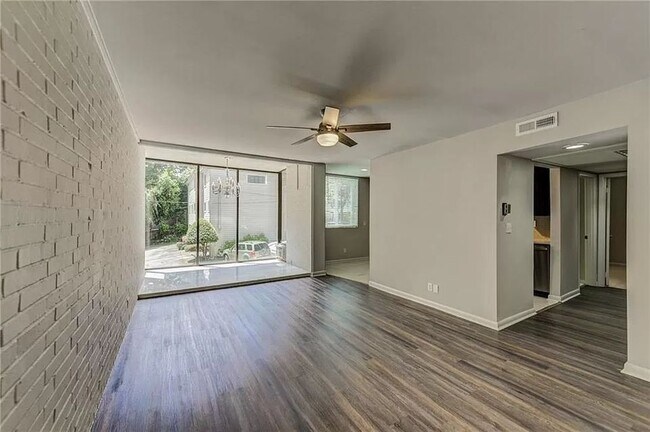 Foto del edificio - 345 7th St NE