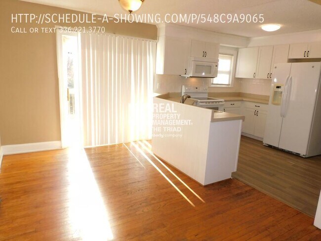 Foto del edificio - 2203 Maywood St
