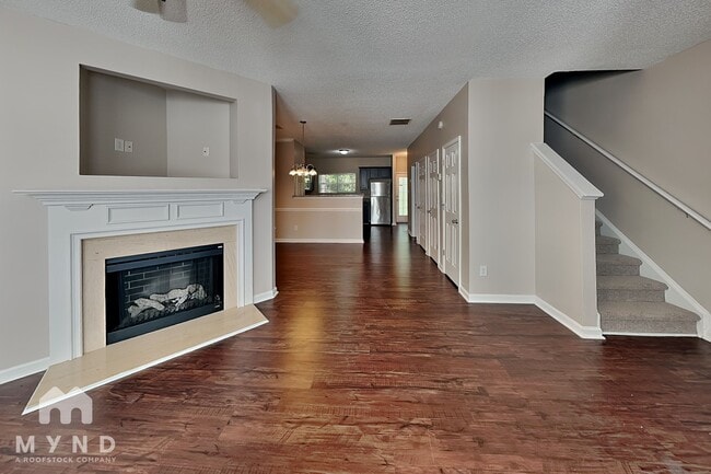 Building Photo - 5492 Sierra Tr