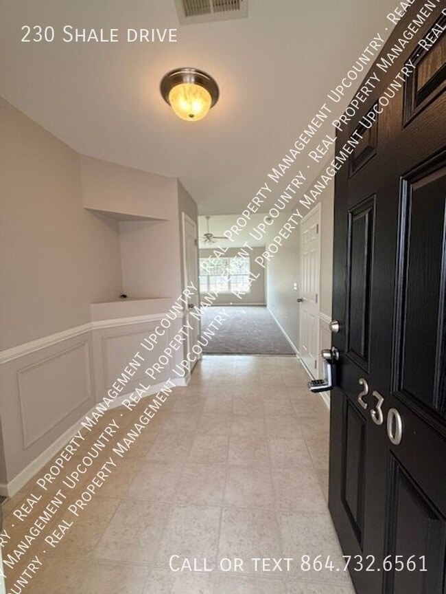 Foto del edificio - 230 Shale Dr