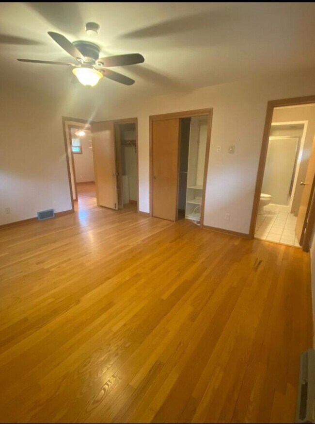 5209 83rd St, Kenosha, WI 53142 House Rental in Kenosha, WI