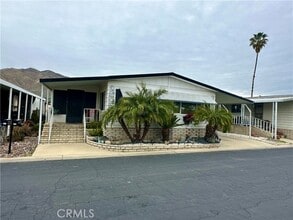 Building Photo - 2230 Lake Park Dr