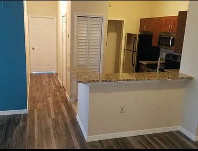 Building Photo - 1375 Lake Shadow Cir