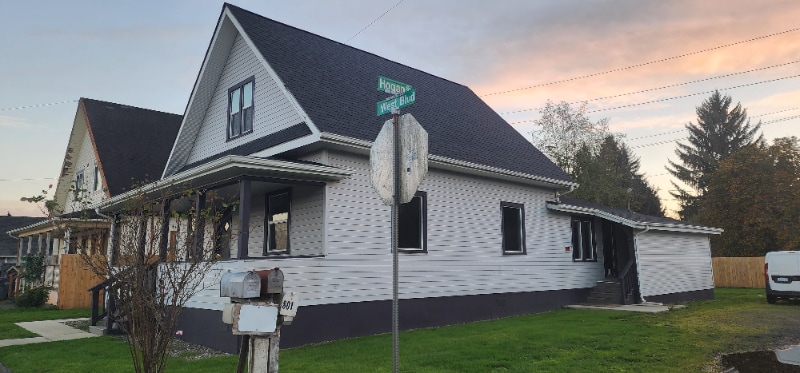 Primary Photo - 801 S. West Blvd