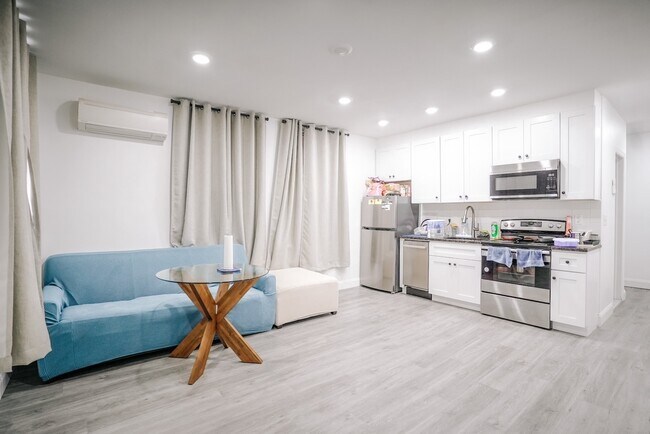 Piso abierto, cocina/salón - 4055 Spruce St