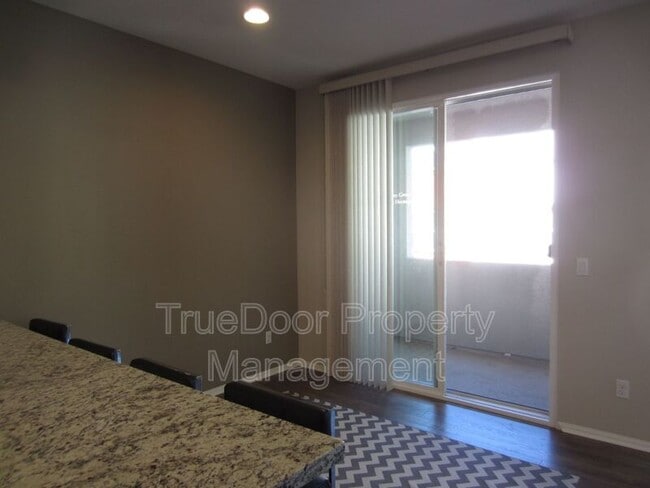 Building Photo - 4854 Heritage Dr