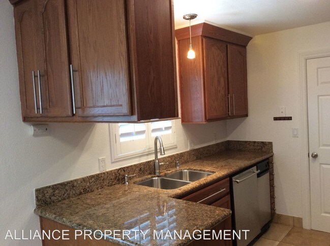 Building Photo - 5823 Monte Verde Dr