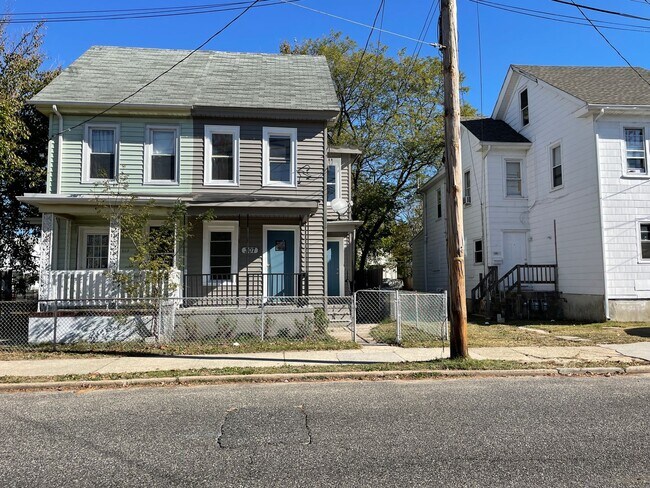 Foto del edificio - Gorgeous 4 Bedroom Home FOR RENT in Millville $1500