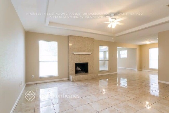 Building Photo - 12010 Fork Creek Dr