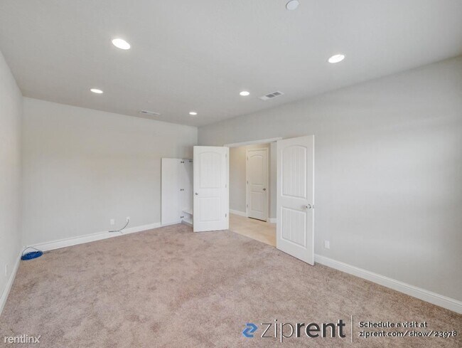 Building Photo - 4 br, 2 bath House - 2286 Amanecer Ave, Cl...