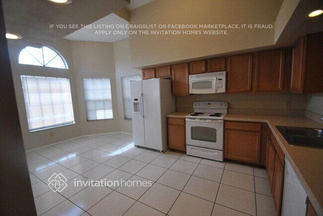 Foto del edificio - 156 Honeywood Dr