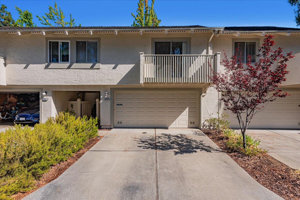 Primary Photo - Cupertino 2 Bed, 2 Bath Townhouse with Att...