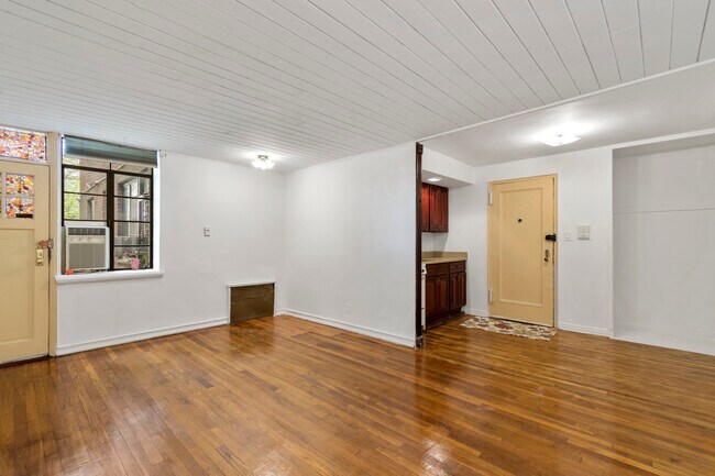 Foto del edificio - 2216 79th St