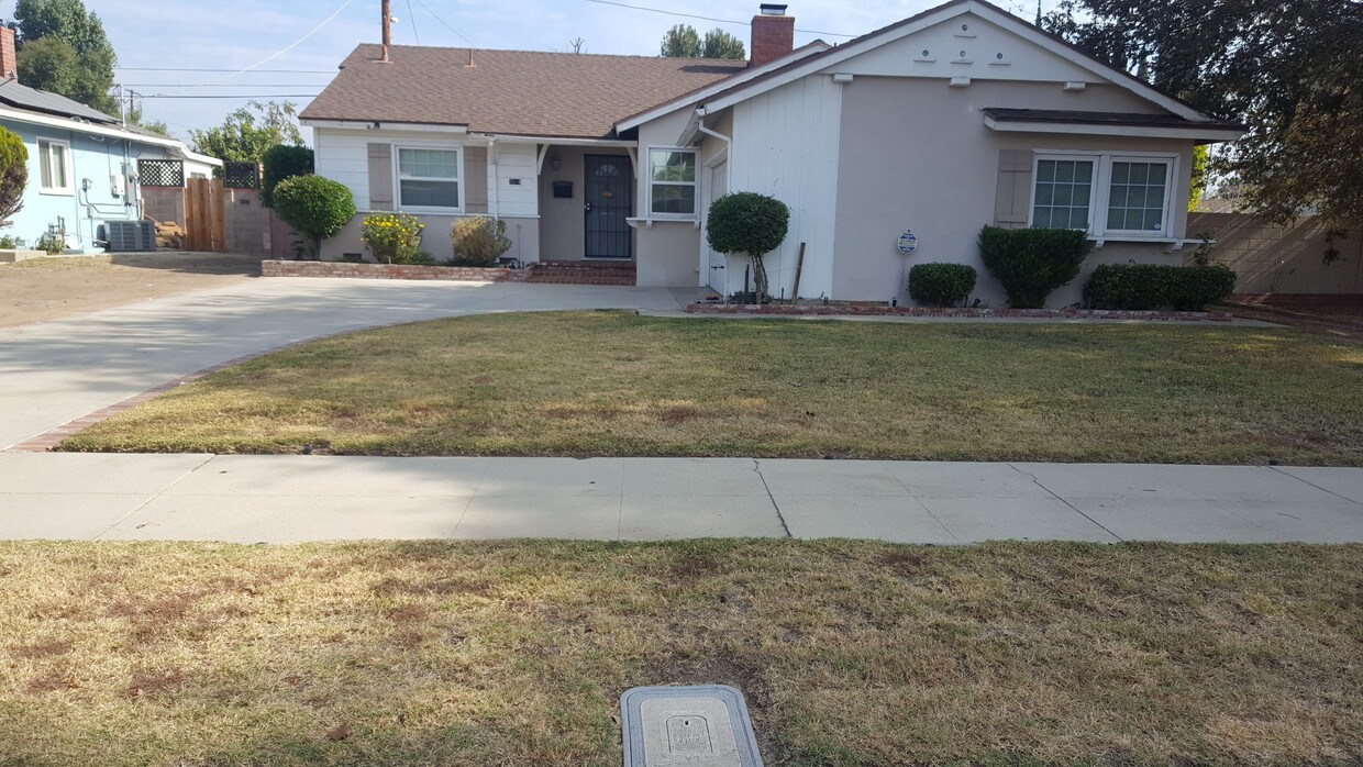 7814 Sunny Brae Ave, Los Angeles, CA 91306 House Rental in Los