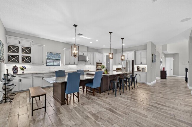 Building Photo - 11358 Hawks Fern Dr