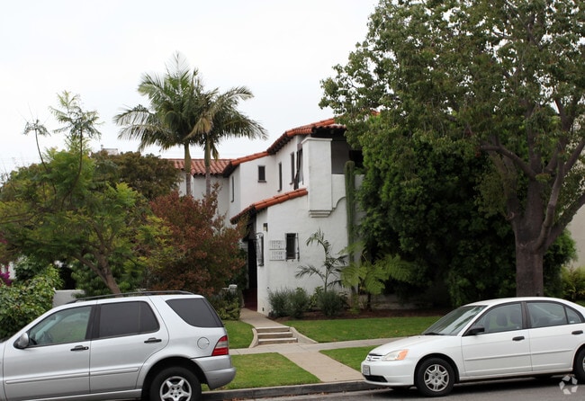 Primary Photo - 1052-1054 17th St