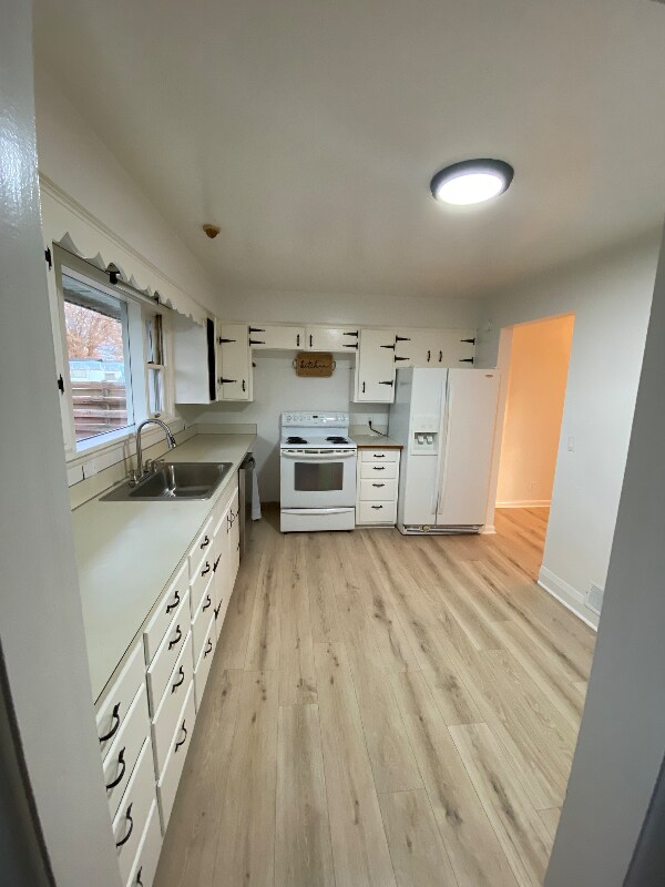 Foto del edificio - 535 SE Scenic View Dr