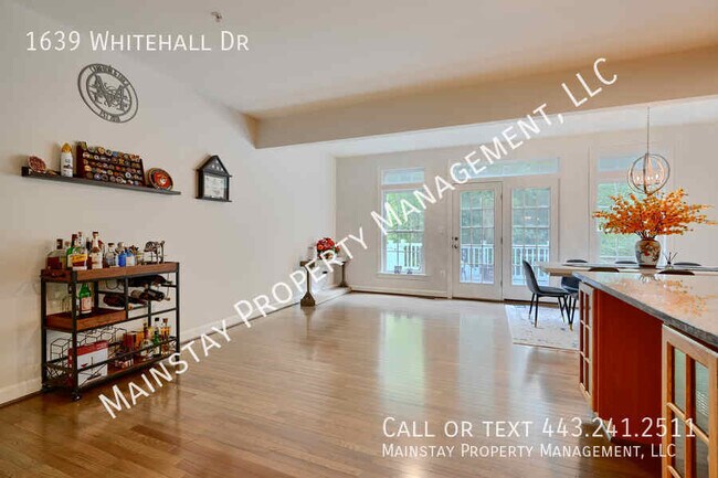 Foto del edificio - 1639 Whitehall Dr