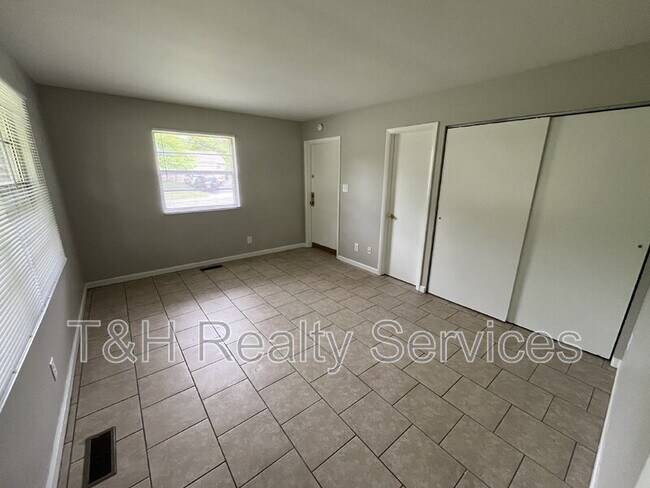 Foto del edificio - 622 Brewer Pl