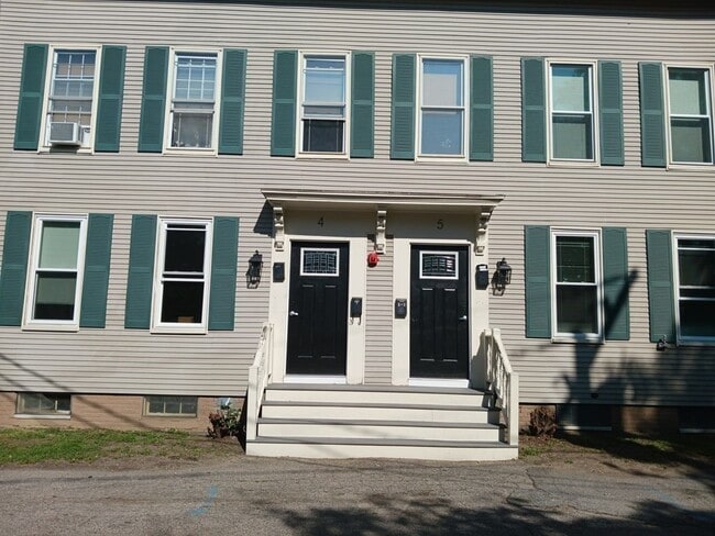 Building Photo - 5 Sawyer Pl