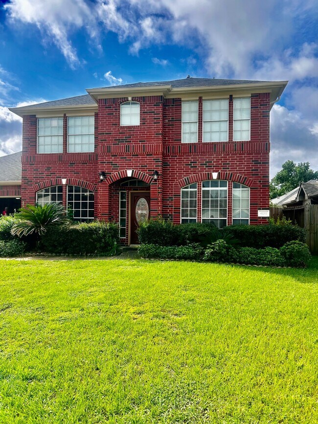 Building Photo - 4011 Alexis Cir