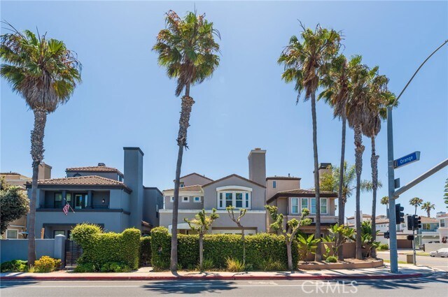 Foto del edificio - 404 Goldenwest St