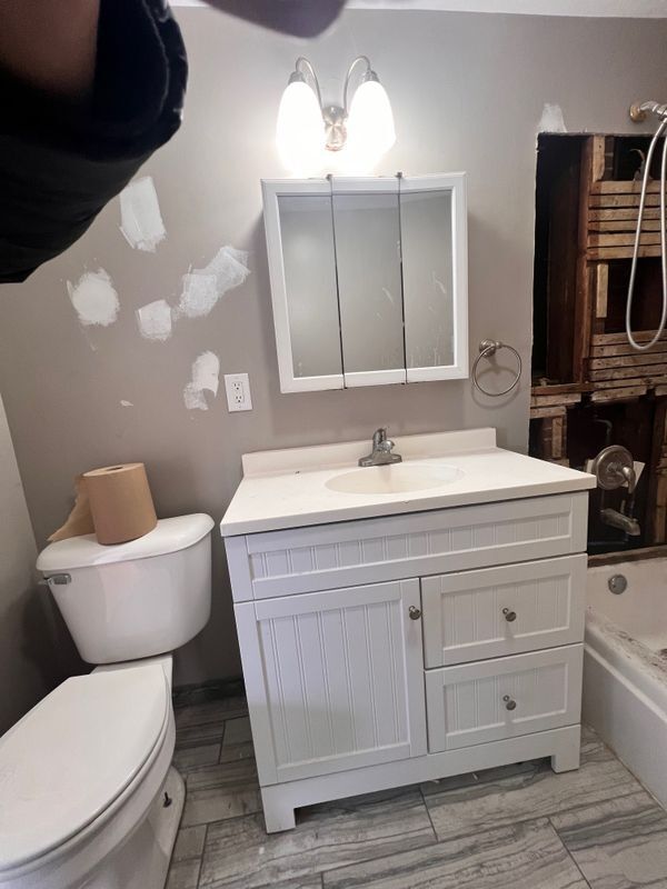 Foto del edificio - 1983 Central Ave