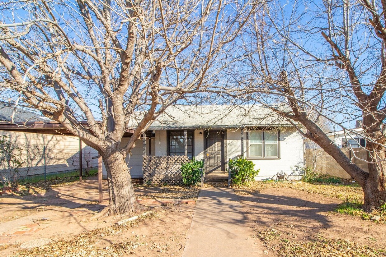 Primary Photo - 2 bedroom Now Leasing