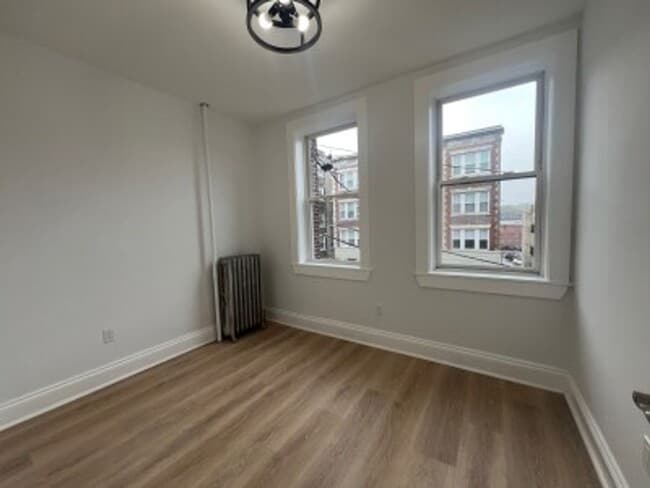 Building Photo - NO FEE - Allston 1 bedroom