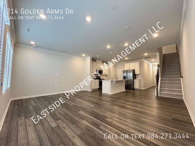 Foto del edificio - 214 Golden Arms Dr
