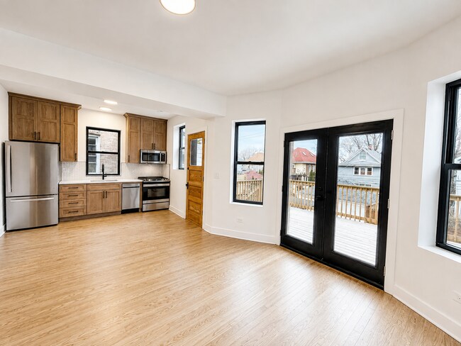 Foto del edificio - 3807 N Lawndale Ave
