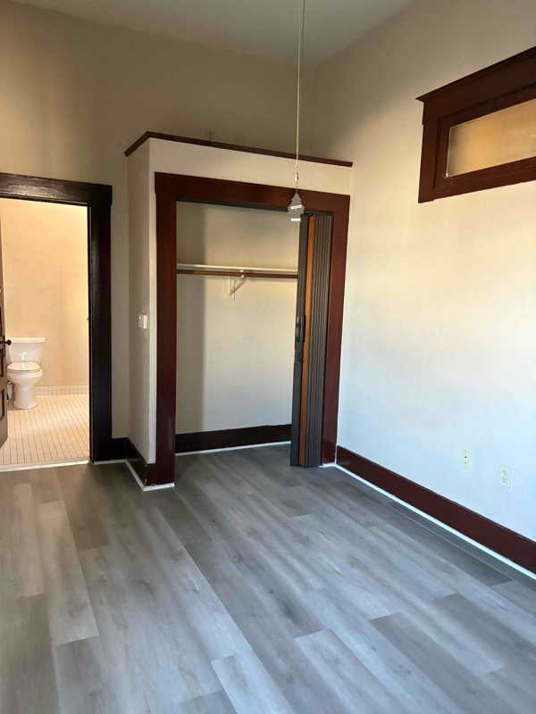 Foto principal - 309 Heinlen St