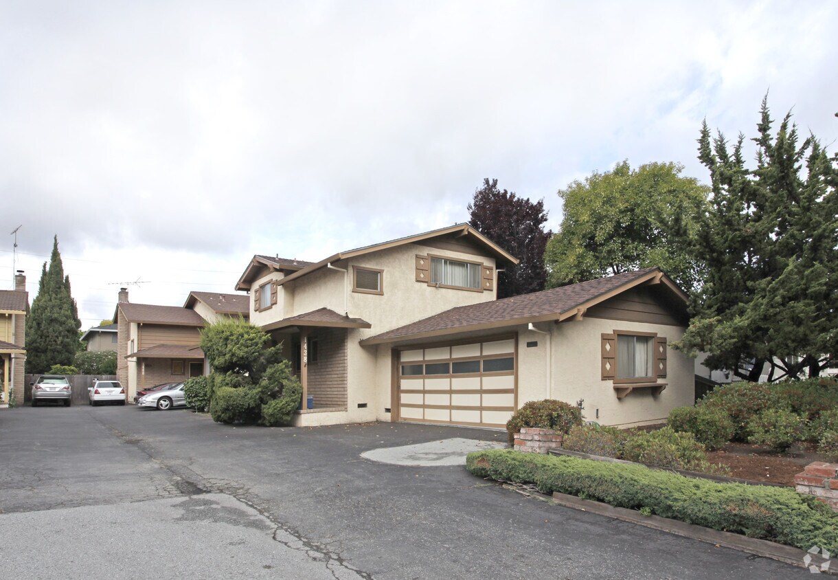 Primary Photo - 1438-1440 Kentfield Ave