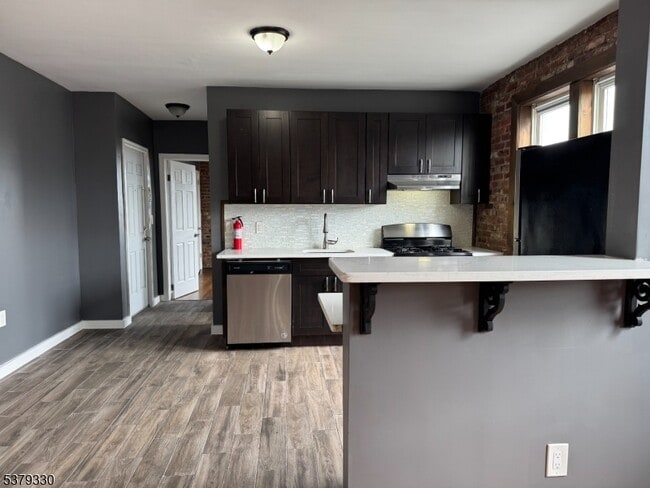Building Photo - 78 Carmer Ave