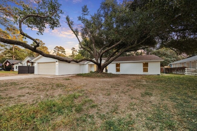 Building Photo - 5411 Logston Ln