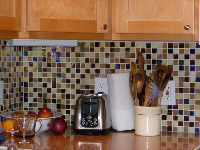 Foto del edificio - 885 Randall St