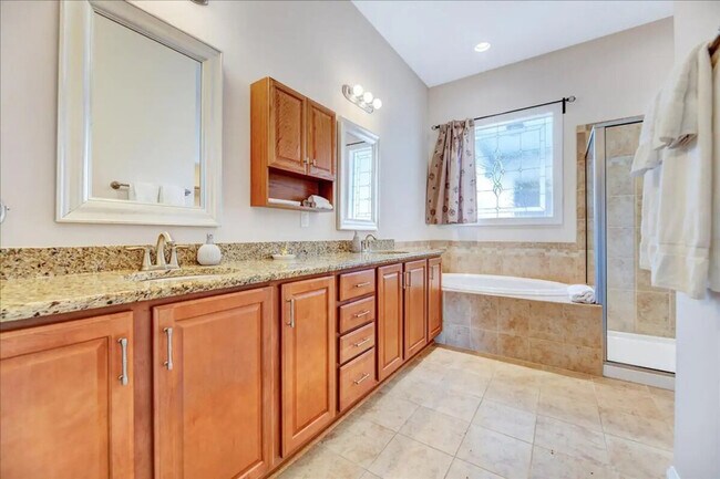Foto del edificio - 1708 Hemby Ridge Ln