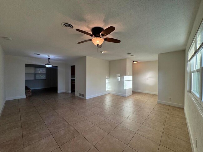 Foto del edificio - 4/2 in South Daytona